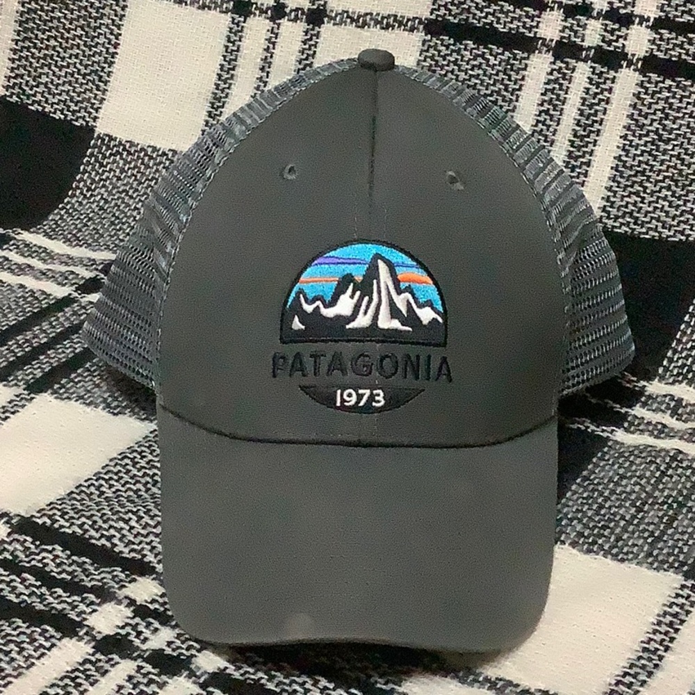 Patagonia Fitz Roy Embroidered grey trucker style hat